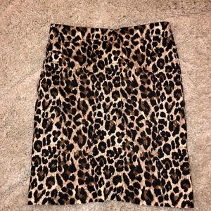 Victoria’s secret mini skirt shape wear w/panty leopard print size Xs